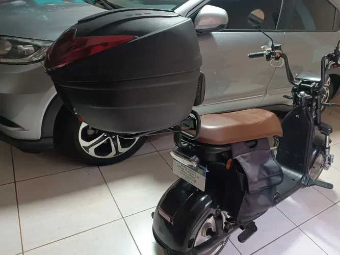 Suporte + Baú 35L para SCOOTER ELÉTRICA