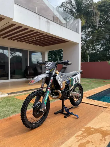 Husqvarna TE 300 PRO 2024
