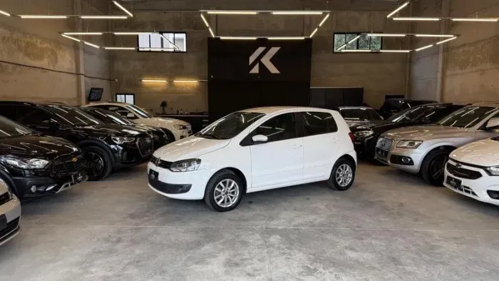 Volkswagen Fox 1.0 MI Total Flex 8V 5P 2014