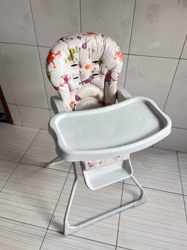 Cadeira de alimentação unissex