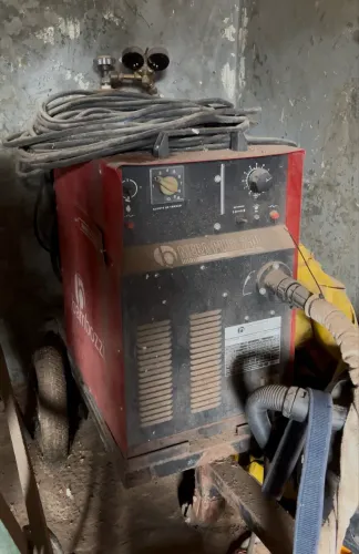 Máquina de solda mig Mega Plus 250 