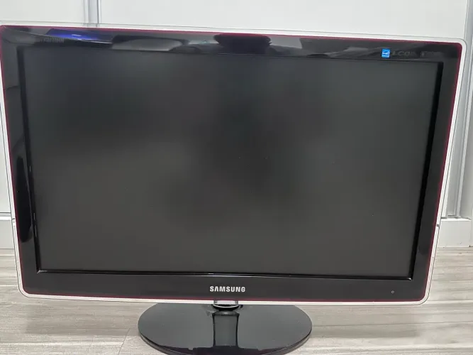 Monitor Samsung 24P Full HD HDMI P2470HN