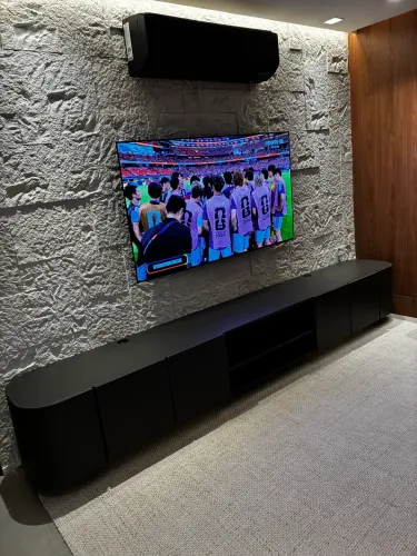 Móvel Rack para TV - Sala de Estar - Novo e Moderno
