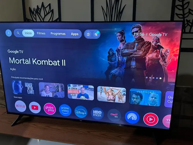 Smart tv 55 4k tela infinita Android com inteligência artificial comando de voz com jogos