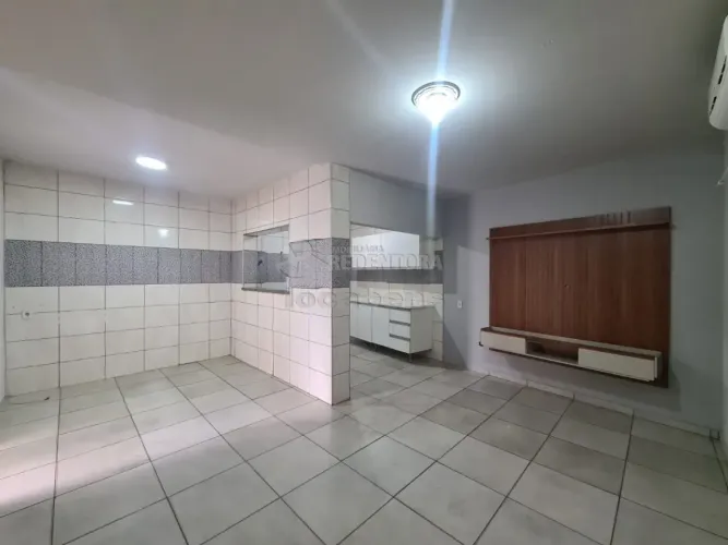 Jardim Santa Luzia - Casa de fundos para locação