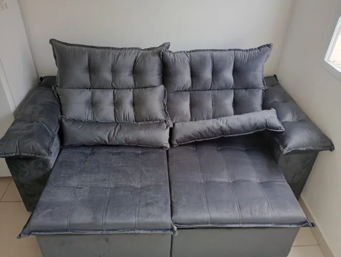 Sofá mega conforto