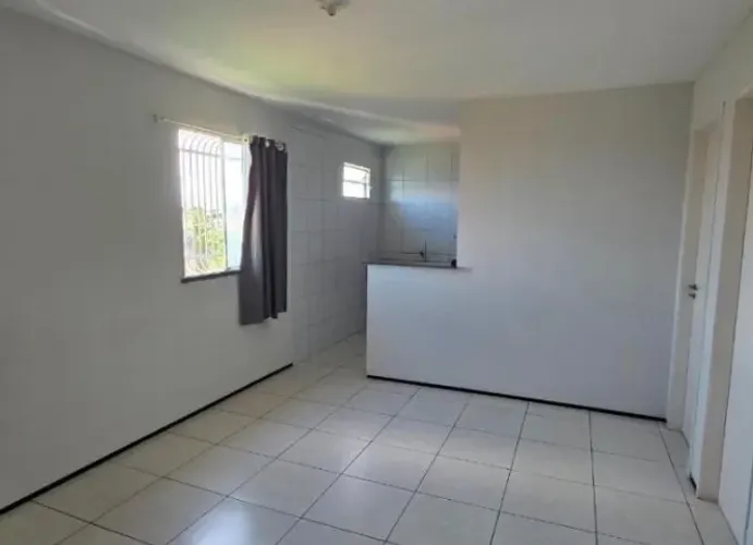VENDO CASA BEM AREJADA NO JÓQUEI PARCELADA