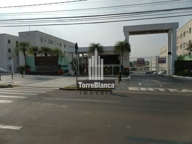 Apartamento Reformado à Venda no Residencial Purunã  2 Quartos, 50 m², Próximo ao Muffato 