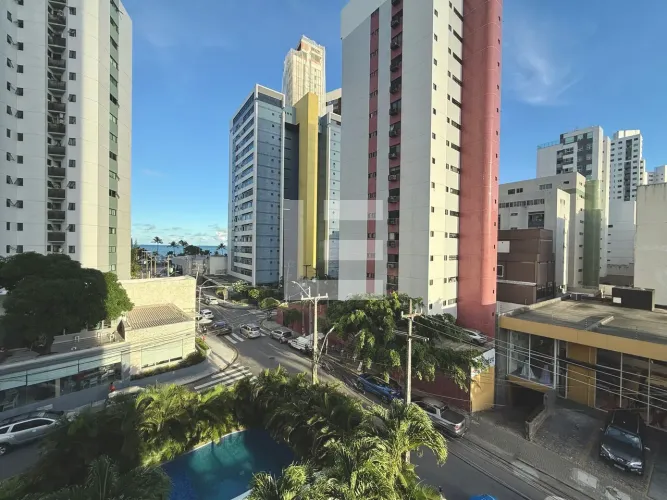 Edifício Carlos Drummond de Andrade  136 m² no Pina, 3 suítes, nascente e 2 vagas - À vend