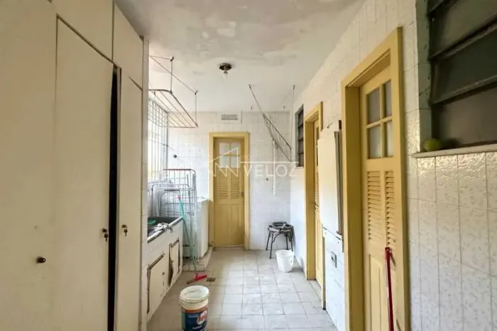 Casa de rua : Duplex / Residencial / Gávea