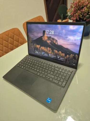 Notebook Dell Inspiron 15 3520