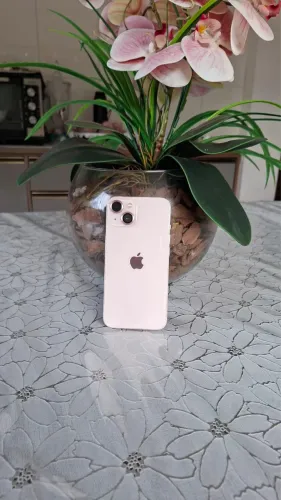 iPhone 13 a venda