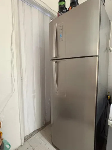 Geladeira inox duas portas