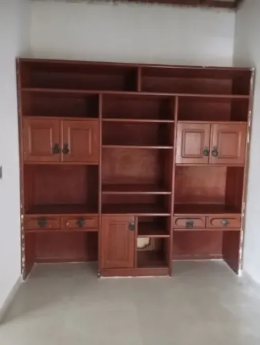 Vendo estante em madeira (Angelin)