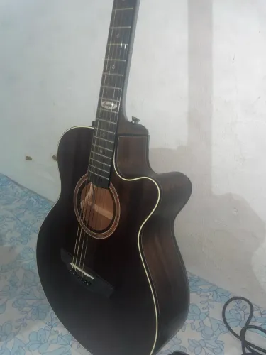 Violão Strinberg A200C Eletroacústico em excelente estado de conservação!
