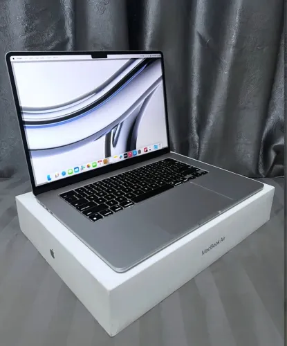 MacBook Air M2