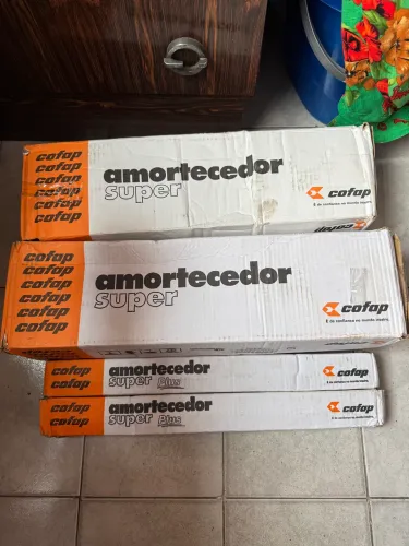 Kit amortecedor saveiro G2 G3 G4 de 98 até 2008
