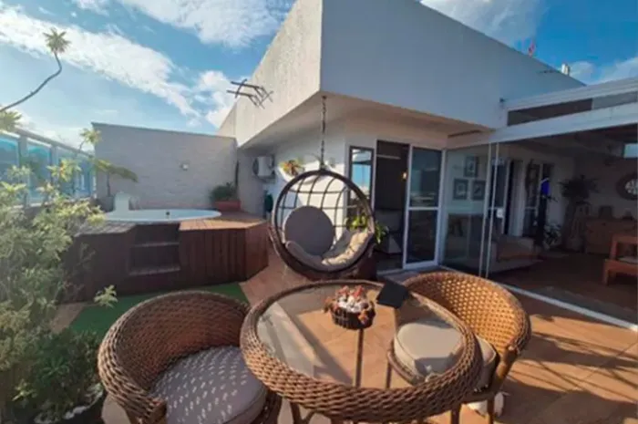 ALUGO Cobertura duplex com 193 m², 4 quartos e lazer privativo no Onda Carioca, Recreio.