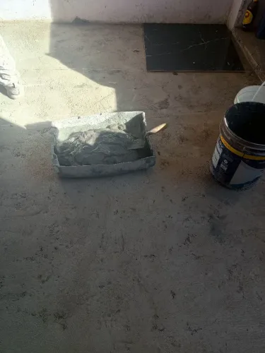 Trabalho de revestimento porcelanato 