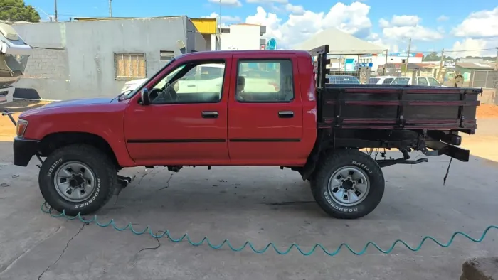 Toyota Hilux CD SR5 4X4 2.8 Diesel 1999