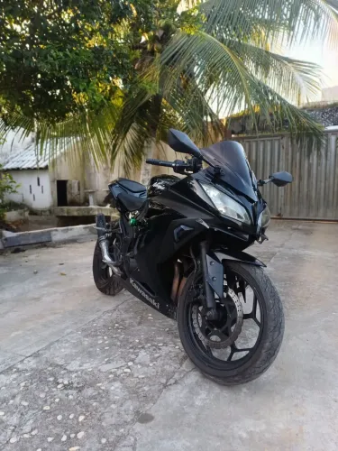 Kawasaki Ninja 300 2015 | Muito Conservada | Completa e Equipada