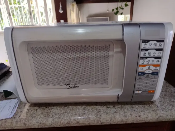 Microondas Midea Funcionando Perfeitamente