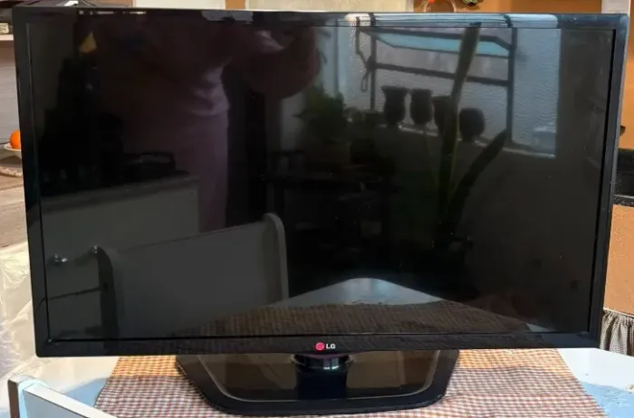 TV LG 32? Full HD 32LN5400 - Excelente Estado + Controle Original