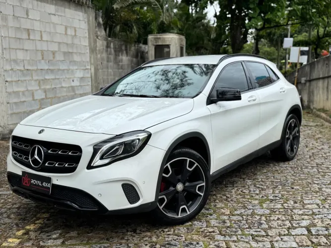 Mercedes-Benz GLA 200 Adv. 1.6/1.6 TB 16V Flex Aut. 2019