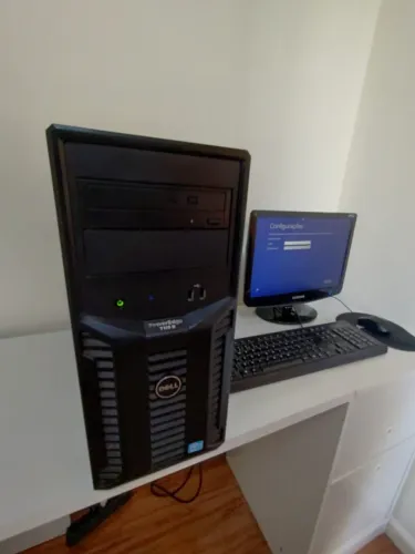 Servidor Dell PowerEdge T110 II + Monitor + Teclado