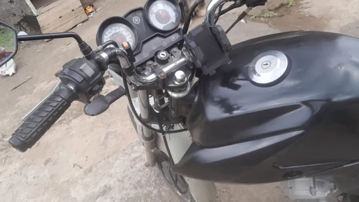 Vendo ybr 6 mil