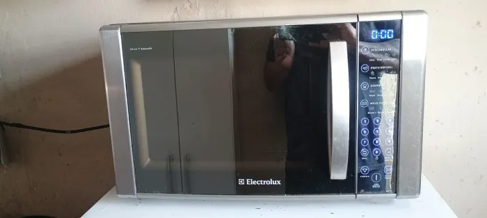 Microondas Eletrolux 31 litros espelhado todo inoxidável com grill