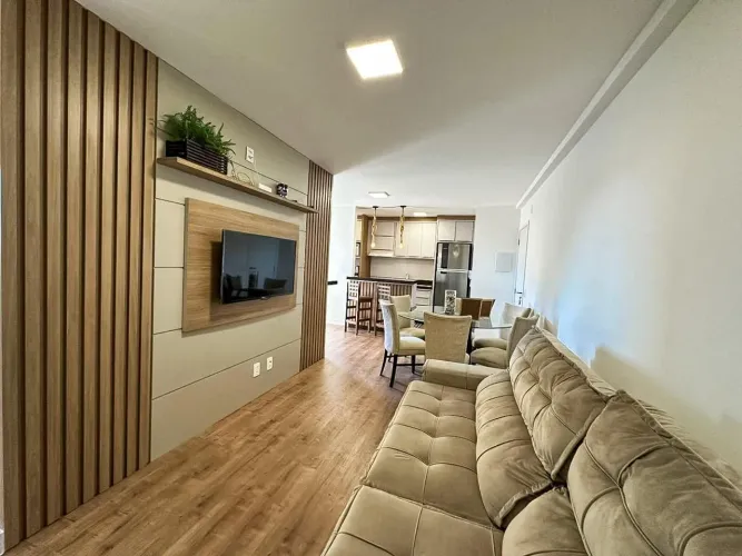 Apartamento com 2 dormitórios à venda, 67 m² por R$ 750.000,00 - Centro - Balneário Piçarr