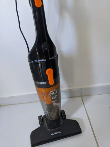 Aspirador de pó usado