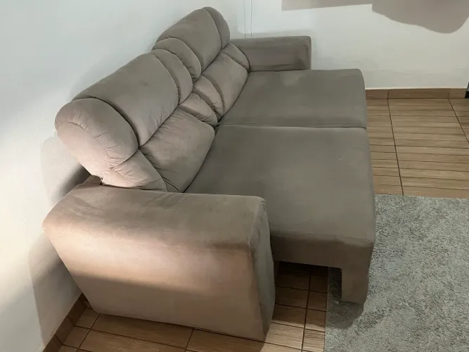 Sofá suede retrátil