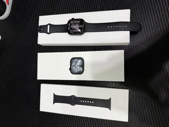 Apple Watch Series 11 46mm Jet Black