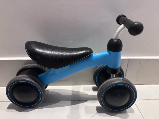 Bicicleta de equilíbrio Buba