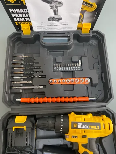 Furadeira/Parafusadeira BlackTools 21v