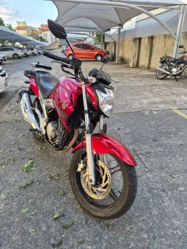 Moto Fazer 250 2010/11