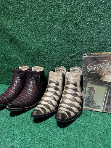 Botas Country Bulls Couro Original - Nº 39, R$160 cada