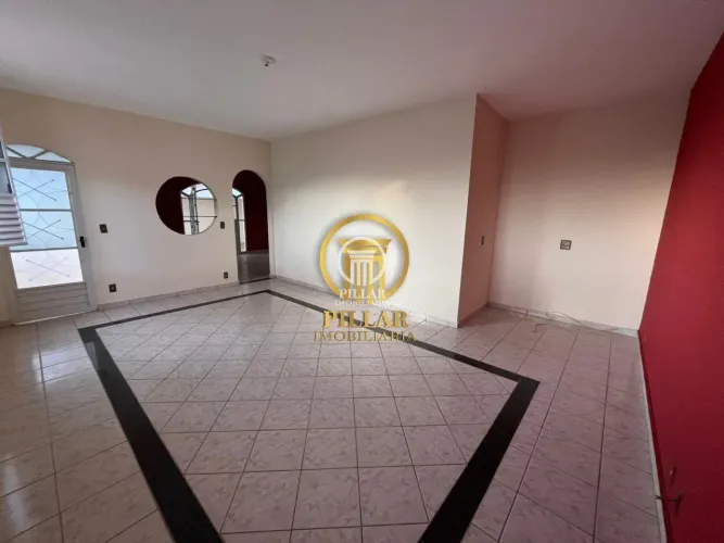 CASA DISPONIVEL PARA LOCAÇÃO NO BAIRRO SANTO EXPEDITO- MONTES CLAROS/MG 137m²