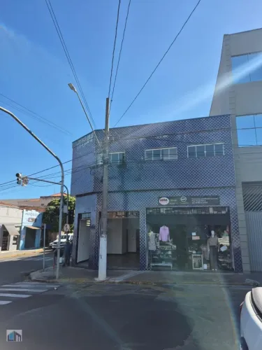 Aluguel de Ponto Comercial no Centro de Tatuí, 65m², 2 Banheiros