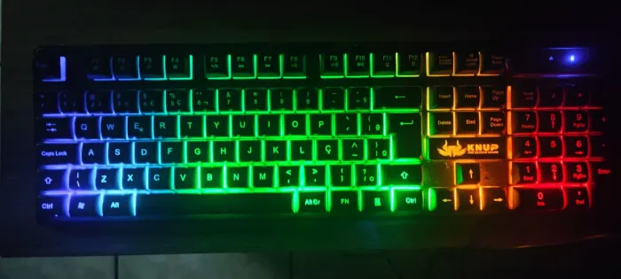 Teclado Gamer Knup novo e 100% funcional