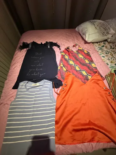 Lote de roupa G feminina