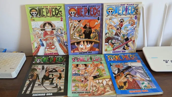 Lote de mangás: One Piece volume 2, 4-6 e 9-10