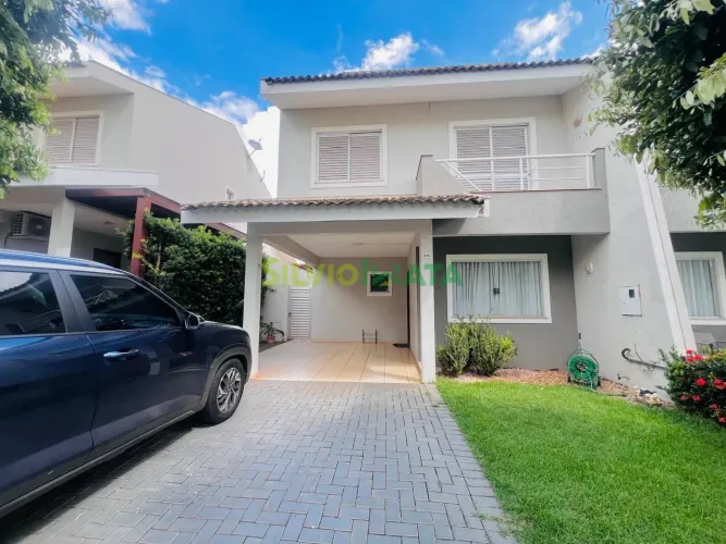 Sobrado a venda no condomínio Conjunto Residencial Hannover - Maringá/PR