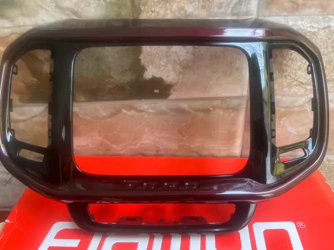 Moldura para mídia Fiat Toro Marrom ano 2019 Original