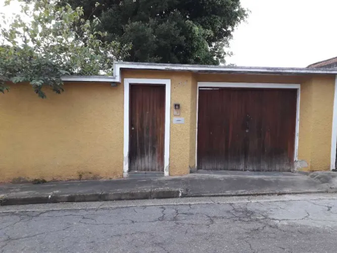 Casa térrea a venda no Jaguaré