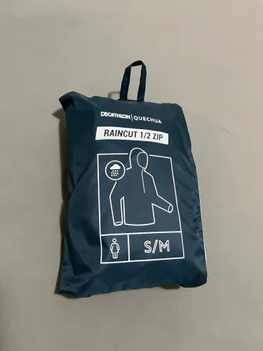 Corta-vento Impermeável Quechua Raincut 1/2 Zip - NOVO (NUNCA USADO)