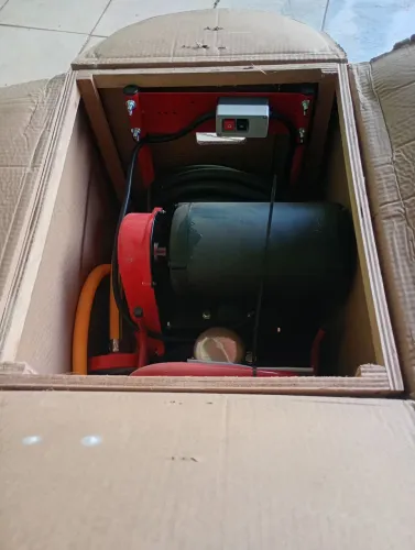 Vendo máquina de lavar para lava jato nova.