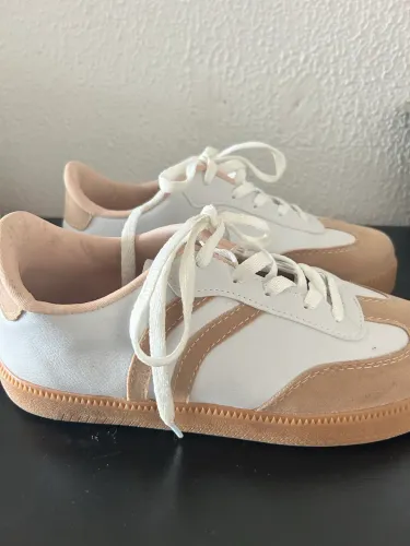 Tênis feminino